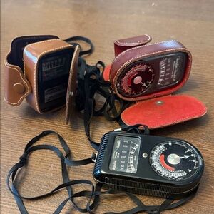 Vintage Light Meter with Leather Cases